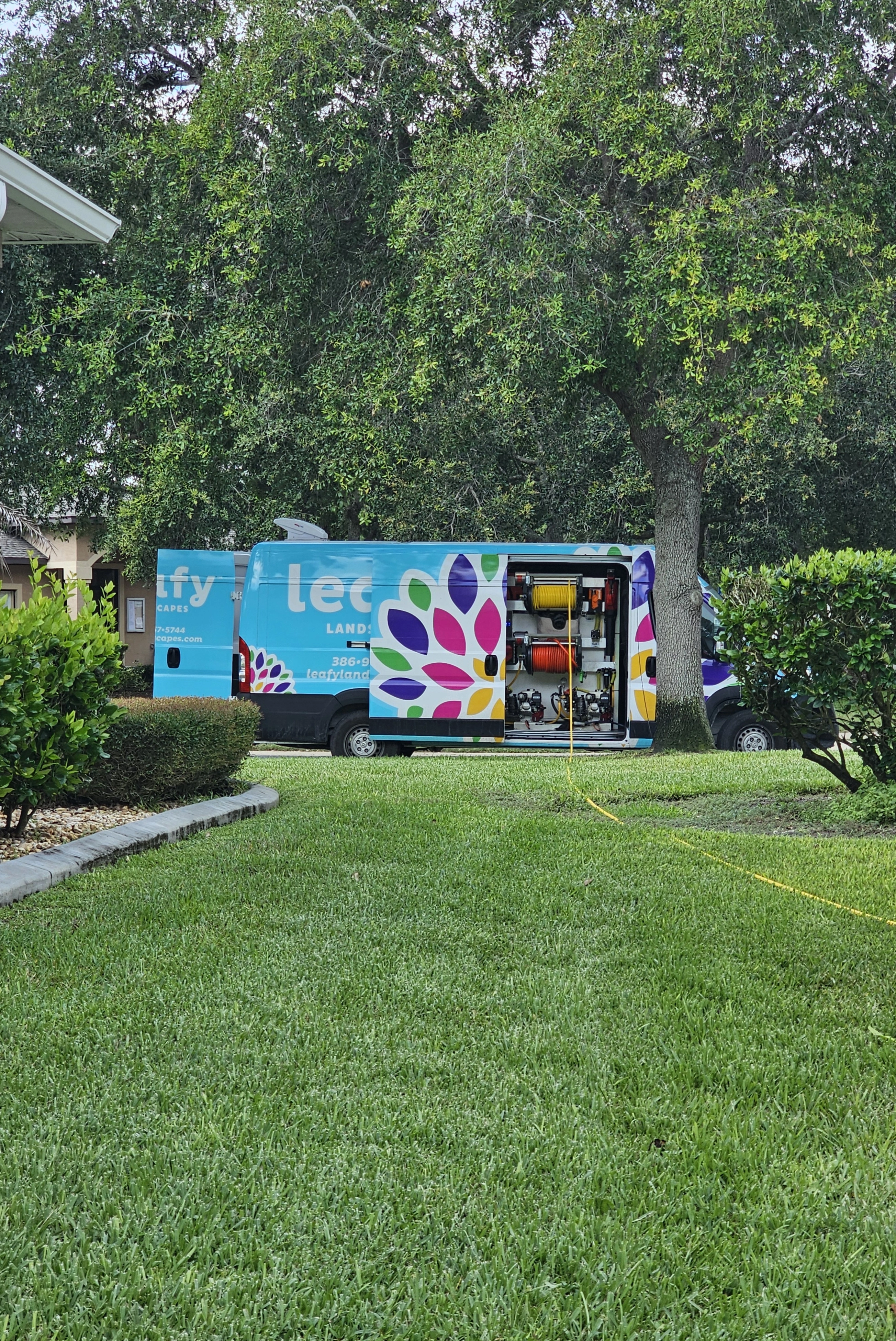 Leafy Landscapes Services